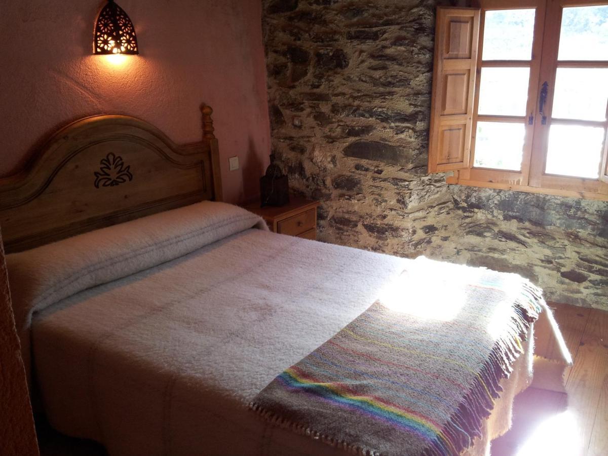 Hotel Rural El Urogallo Murias de Paredes Oda fotoğraf